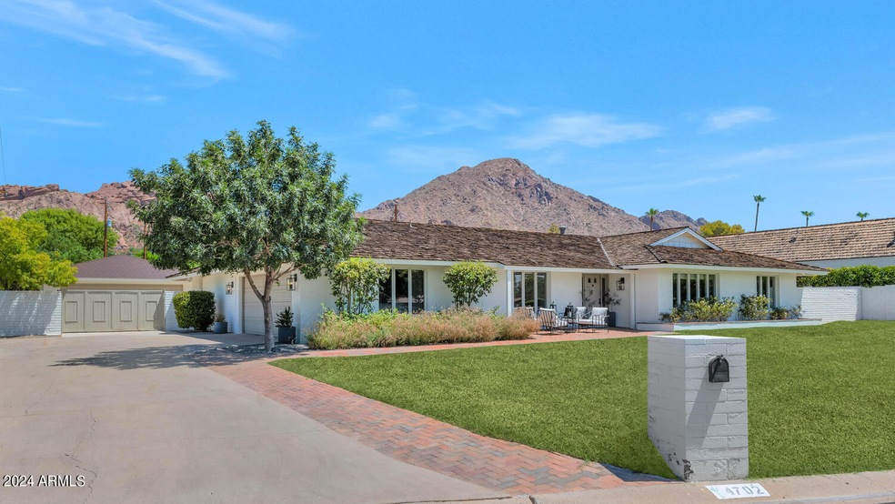 4602 E Arcadia Ln-large-001-005-TOD1115-