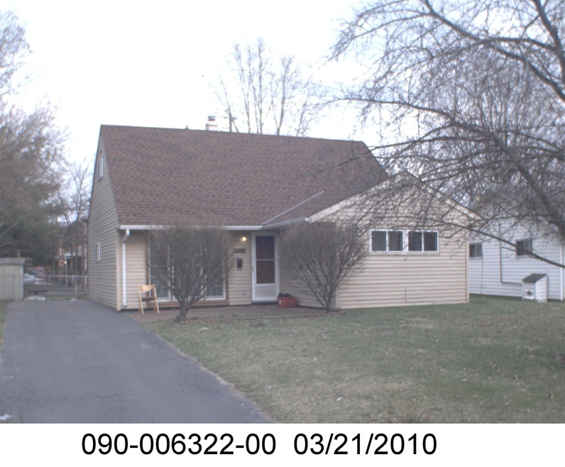 4179 Virginia Cir E, Columbus, OH 43213 - photo 1