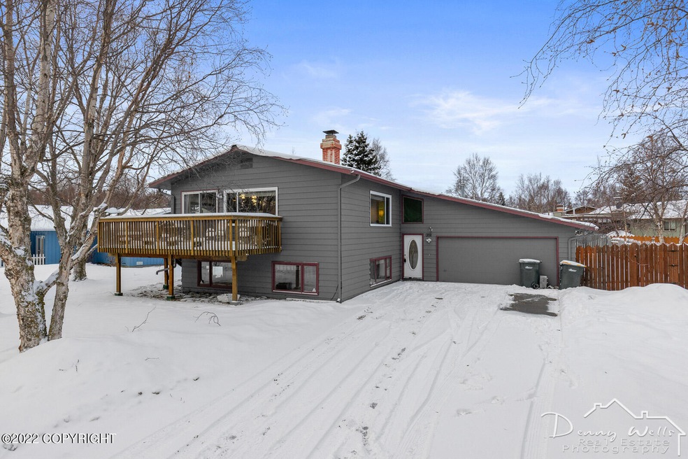 Exterior Front-20220127-6010