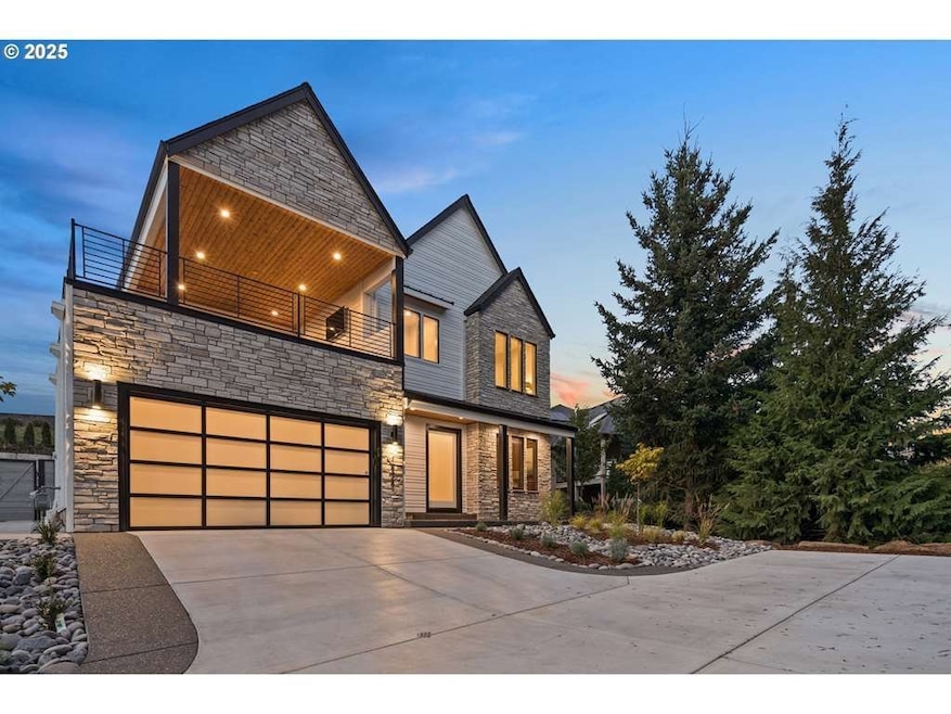 For Sale $1,295,000 • Co-Listing Agent