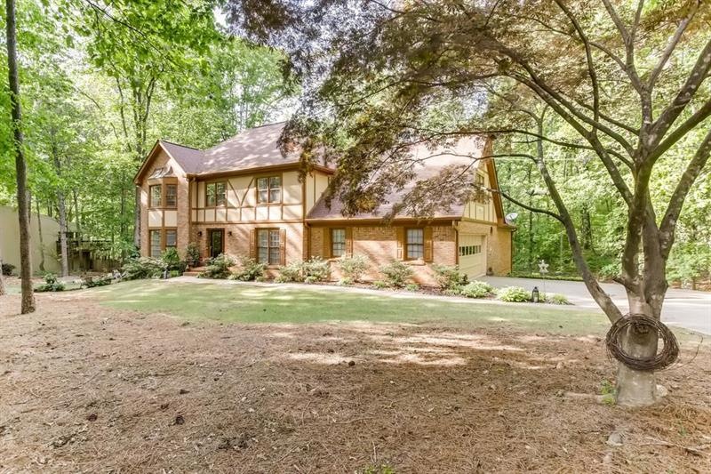 5875 Hammersmith Rd, Stone Mountain, GA 30087 - photo 1