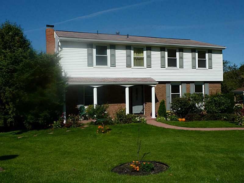 Exterior Front. PLEASE NOTICE THE  LEVEL ENTRY.