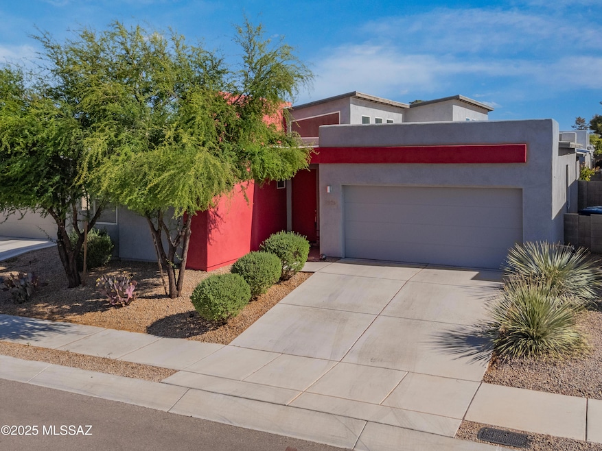 7526 E Chalkboard Ct, Tucson, AZ 85715 - photo 1