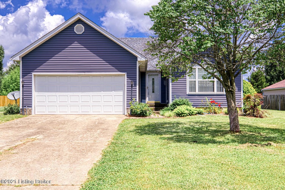 658 Helmwood Cir, Mount Washington, KY 40047 - photo 1