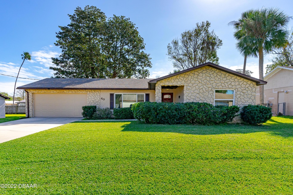 40 Laurel Oaks-1