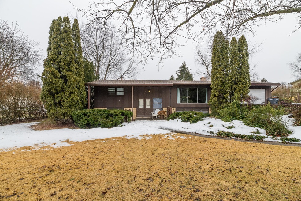 611 Ridge-40