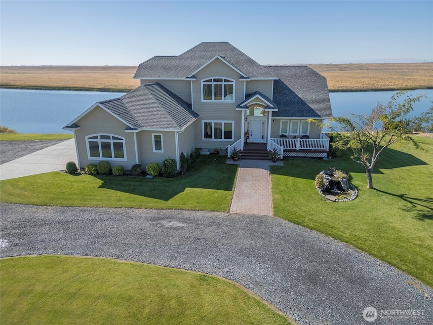 Under Contract $950,000 • Co-Listing Agent