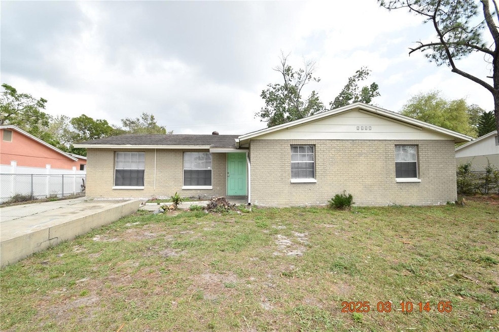 3667 Sugarcreek Dr, Tampa, FL 33619 - photo 1