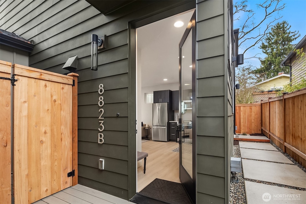 8823 Ashworth Ave N unit B, Seattle, WA 98103 - photo 1