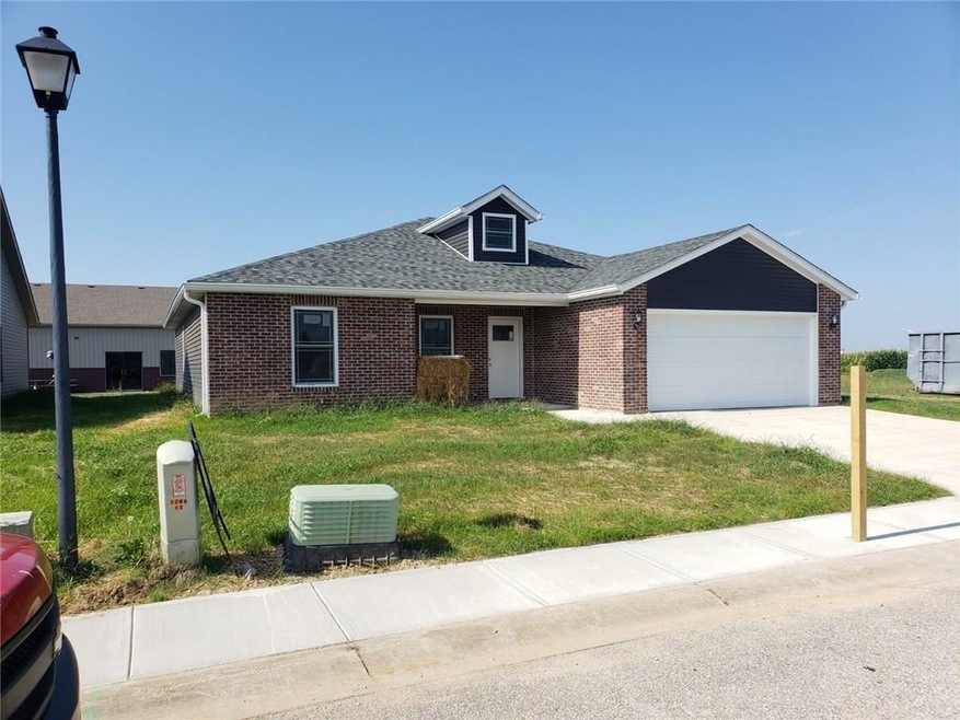 1429 W Rebecca Pkwy, Greensburg, IN 47240 - photo 1