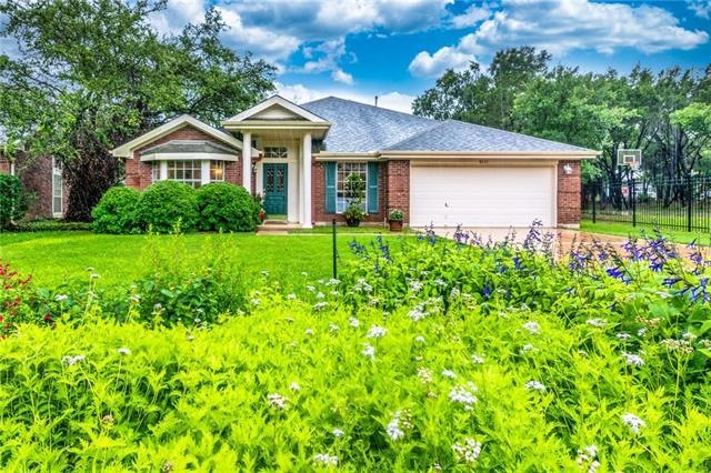 Terrific Grandview Hills home with Over 3000 sqft!