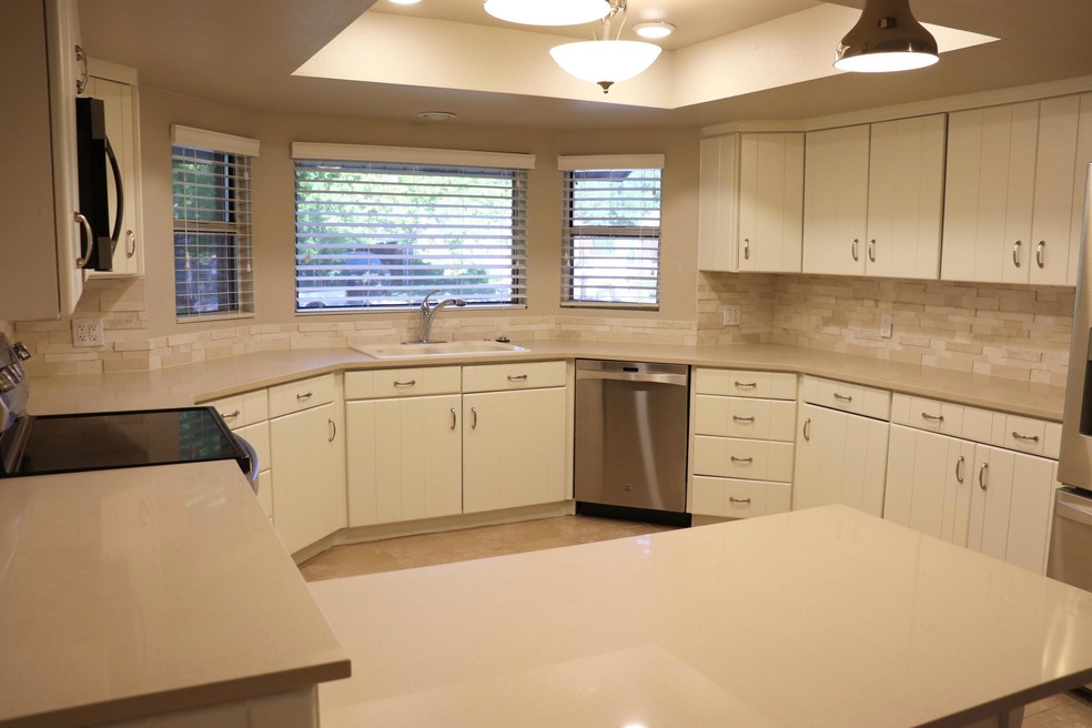 612 E 160 S unit 1, Saint George, UT 84770 - photo 1