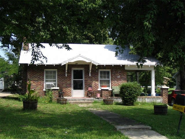 408 Lewis Ave, Shelbyville, TN 37160 - photo 1