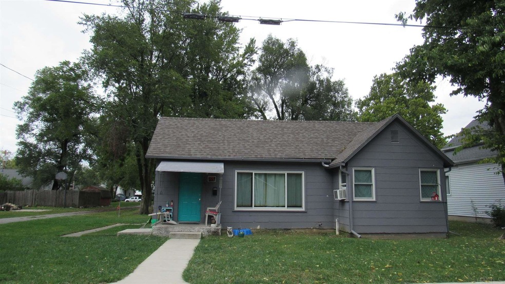 122 Washington St, Auburn, IN 46706 - photo 1