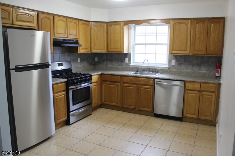 390 Union Ave unit 2, Irvington, NJ 07111 - photo 1