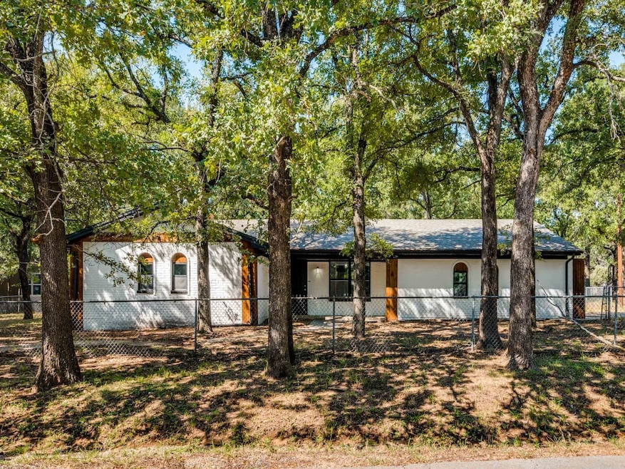 Pending $244,900 • Co-Listing Agent