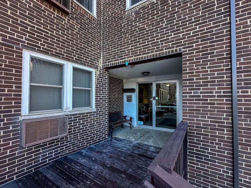 1333 W Touhy Ave unit 307, Park Ridge, IL 60068 - photo 1