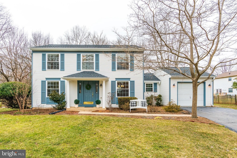 3012 Gatepost Ln, Herndon, VA 20171 - photo 1