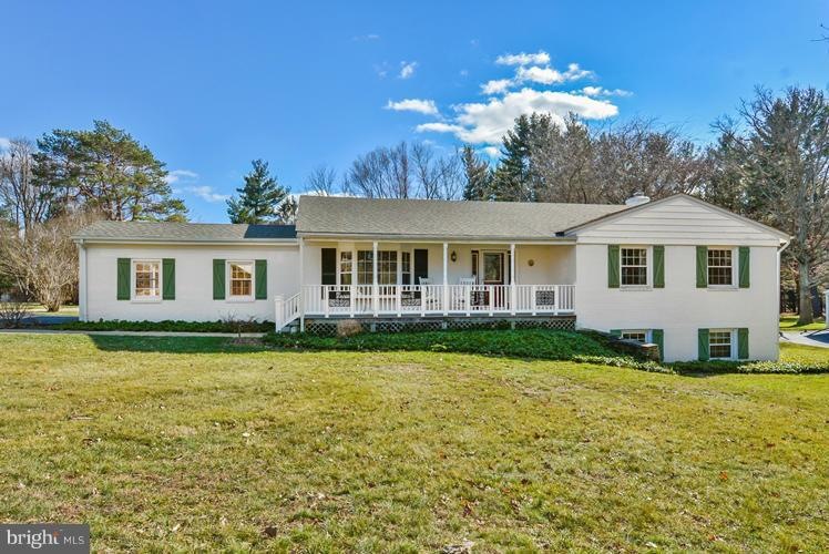 12912 Scarlet Oak Dr, Gaithersburg, MD 20878 - photo 1