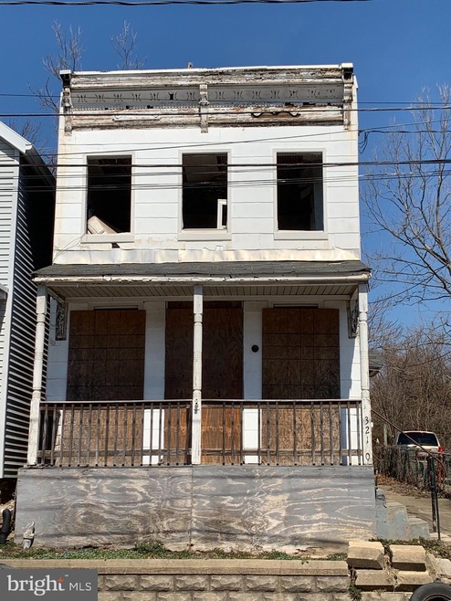 3210 Strickland St, Baltimore, MD 21229 - photo 1