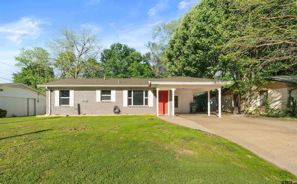 3801 Driftwood Ln, Tyler, TX 75701 - photo 1