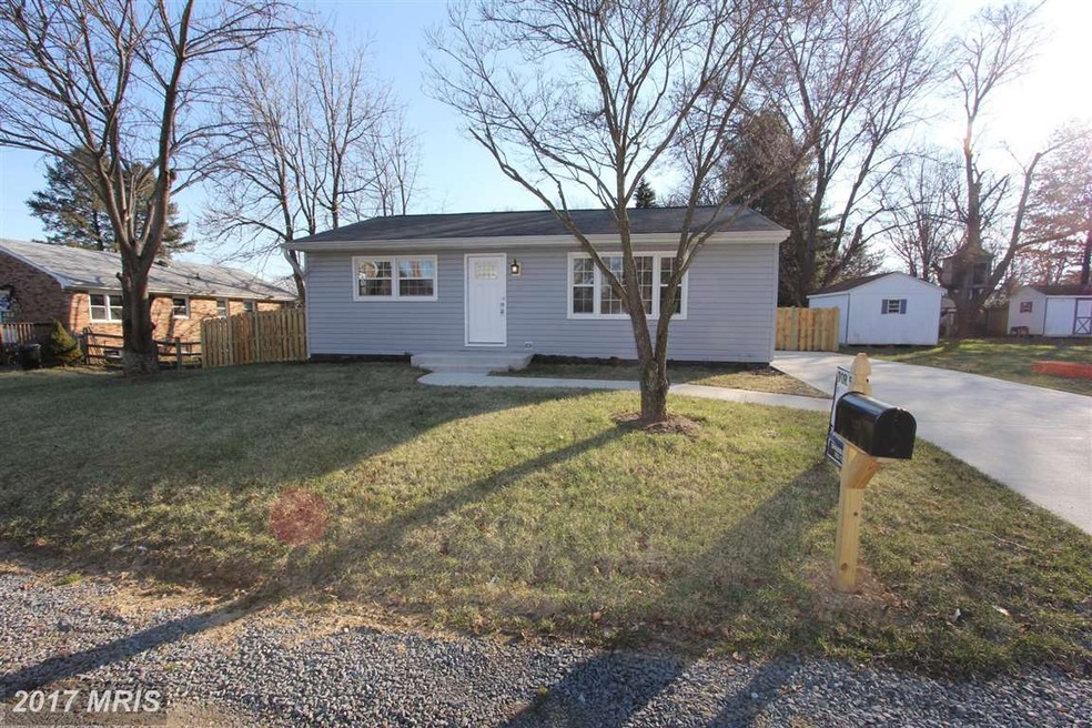 320 W J St, Purcellville, VA 20132 - photo 1