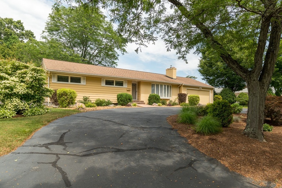 120 Wilkin Dr, Longmeadow, MA 01106 - photo 1