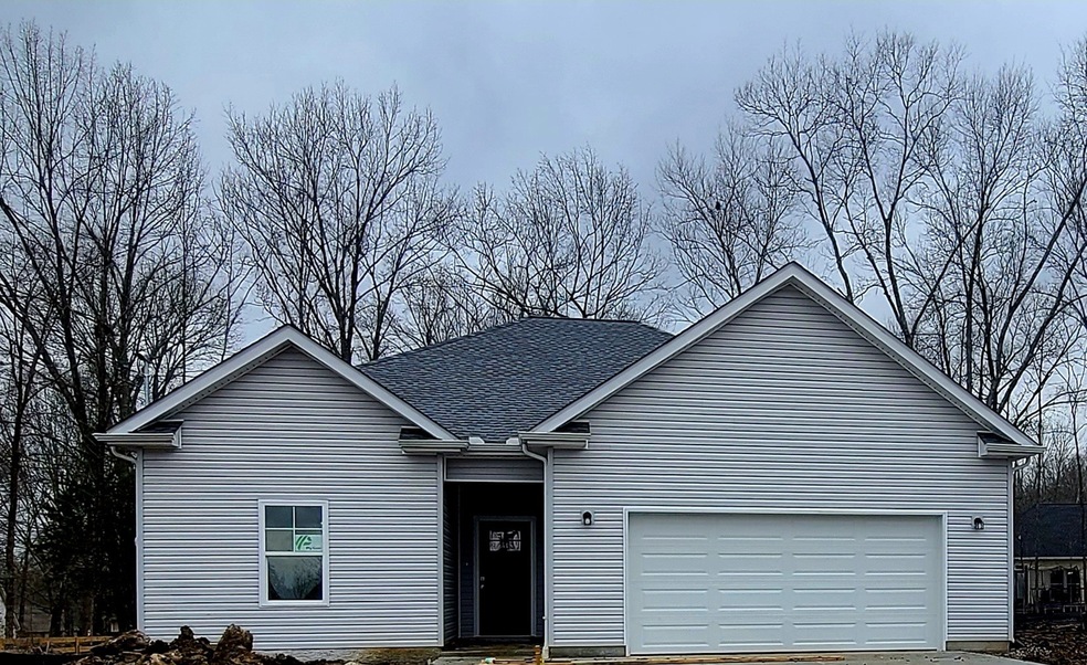 134 Doak St, Shelbyville, TN 37160 - photo 1