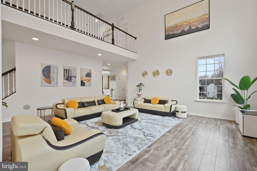 Sold $915,000 • Co-Listing Agent