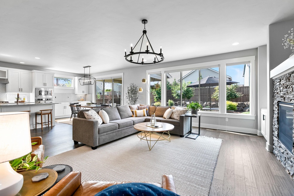 20867 SE Sunniberg Ln, Bend, OR 97702 - photo 1