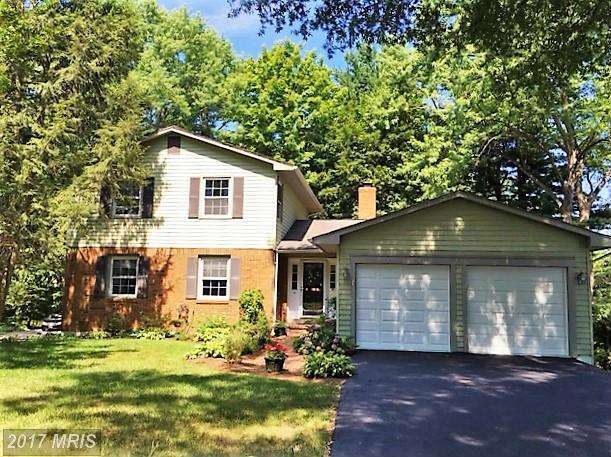 9916 Rand Dr, Burke, VA 22015 - photo 1