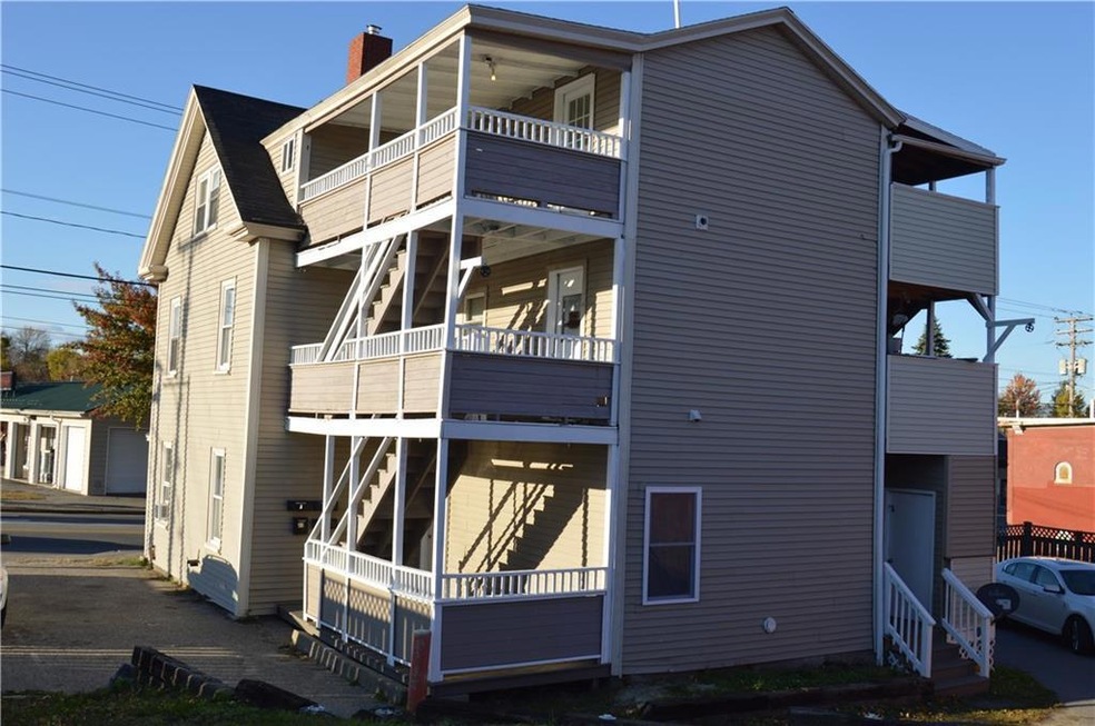 105 Elm St, Biddeford, ME 04005 - photo 1