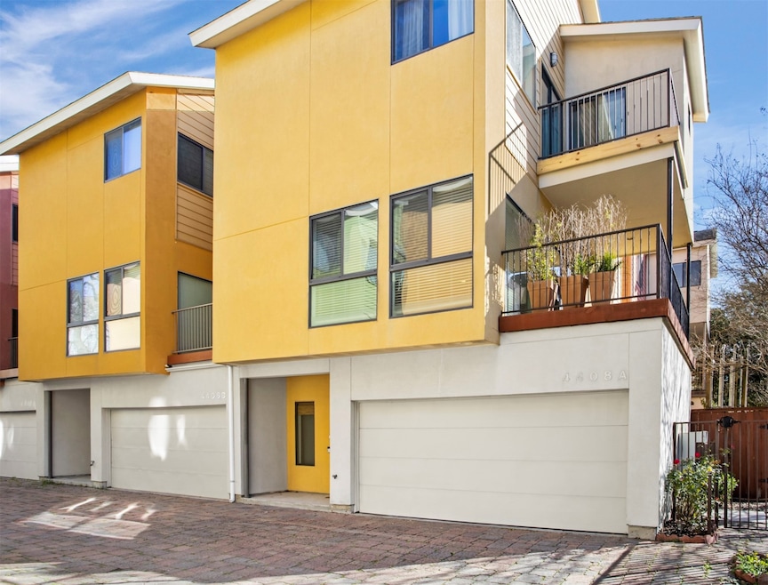 4408 Spencer St unit A, Houston, TX 77007 - photo 1