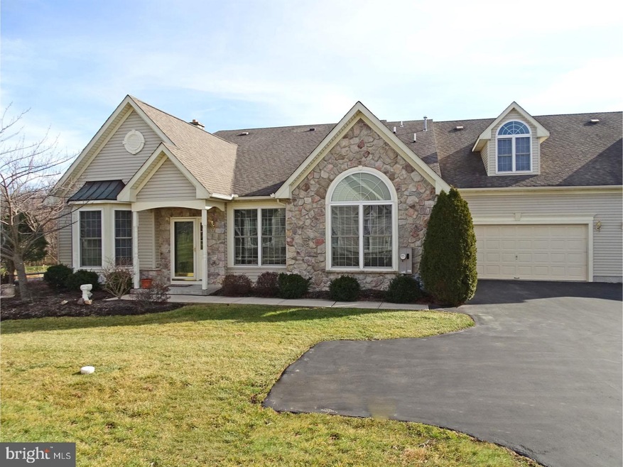 618 Bellflower Rd unit V229, Langhorne, PA 19047 - photo 1