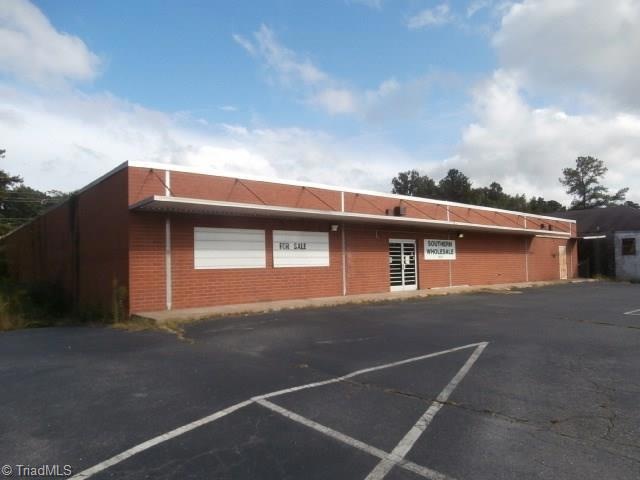 1615 S Fayetteville St, Asheboro, NC 27205 - photo 1