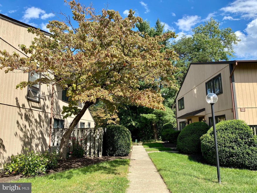 518 West Ct, Glen Burnie, MD 21061 - photo 1