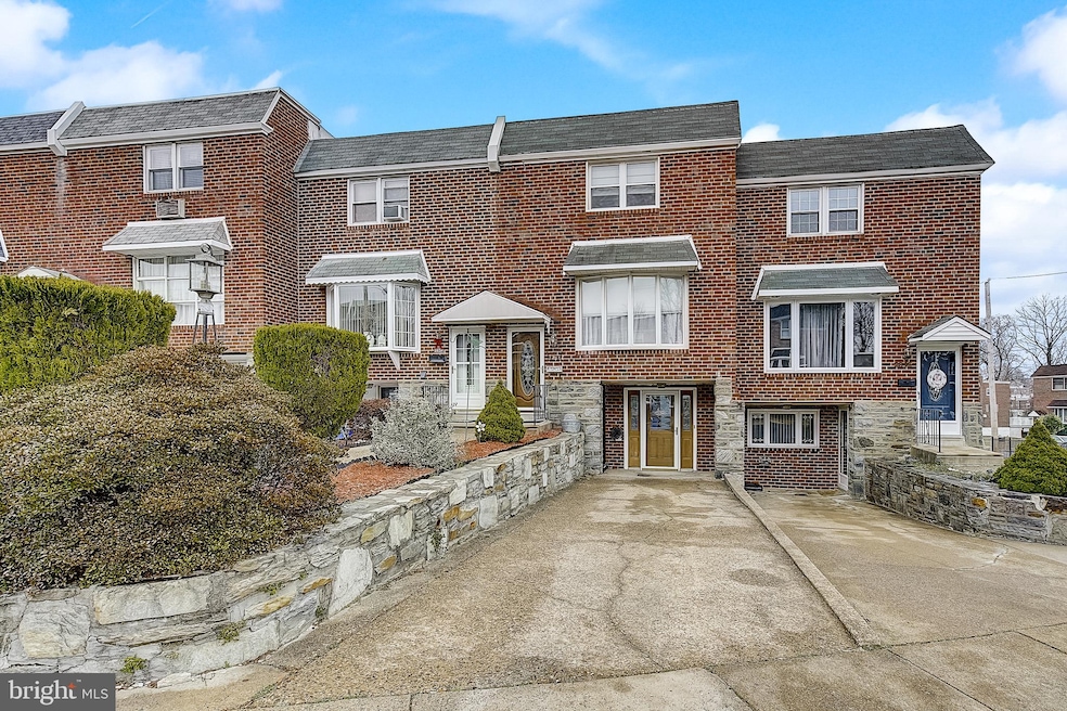 2841 Tolbut St, Philadelphia, PA 19136 - photo 1