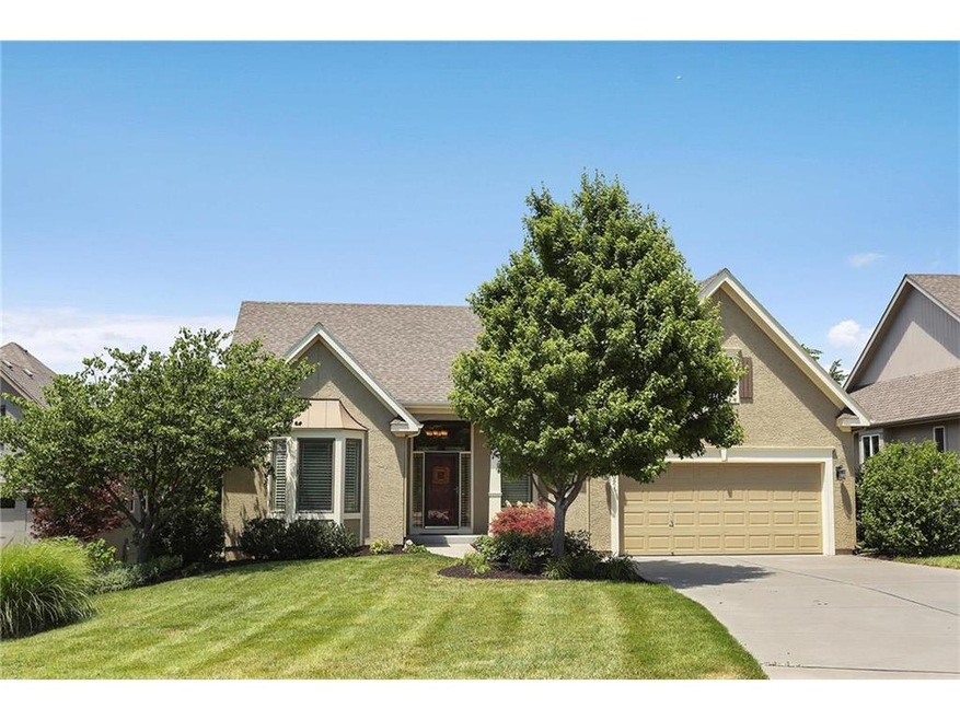 Spectacular Villa/Patio Home with private treed an