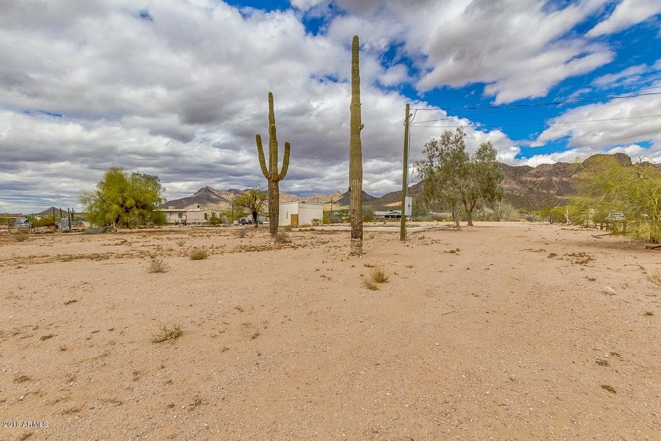 Beautiful lot ready for your DREAM home.