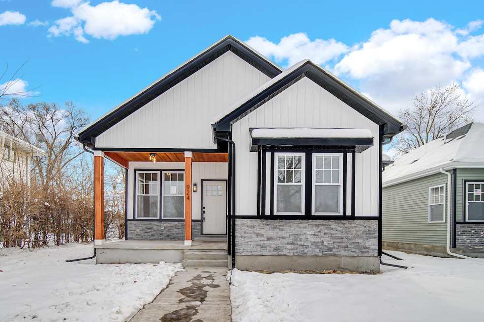 924 Highland St, Hammond, IN 46320 - photo 1