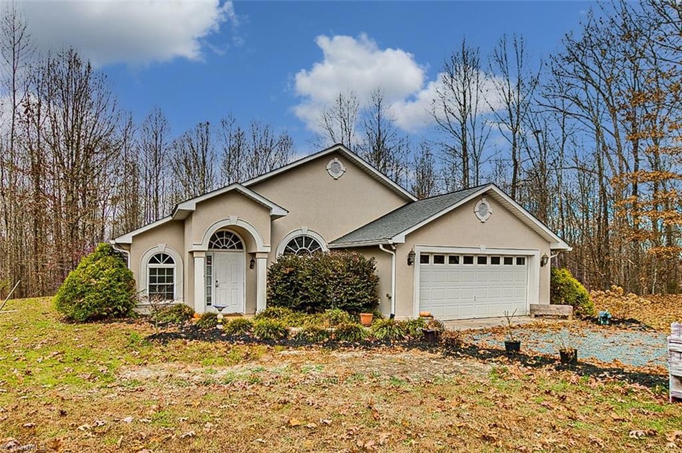 3528 Lassiter Mill Rd, Asheboro, NC 27205 - photo 1