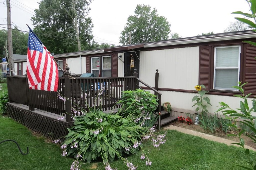 868 Southampton Rd unit 17, Westfield, MA 01085 - photo 1