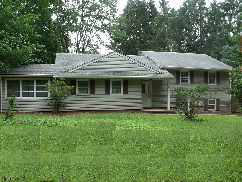 1386 Mallard Dr, Martinsville, NJ 08836 - photo 1