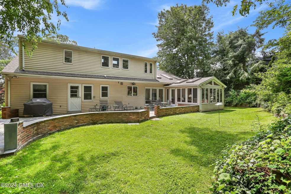 58 Arch St, Riverside, CT 06878 - photo 1