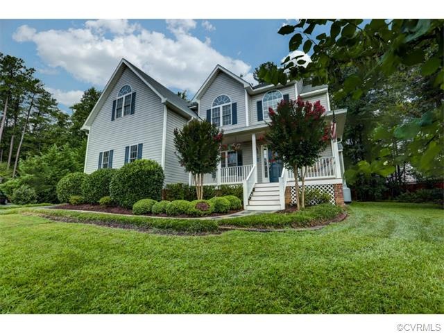 Welcome to 11924 Rimswell Mews in Walnut Grove! Cl