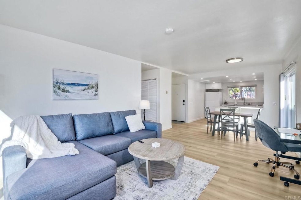 6675 Paseo Del Norte unit B, Carlsbad, CA 92011 - photo 1