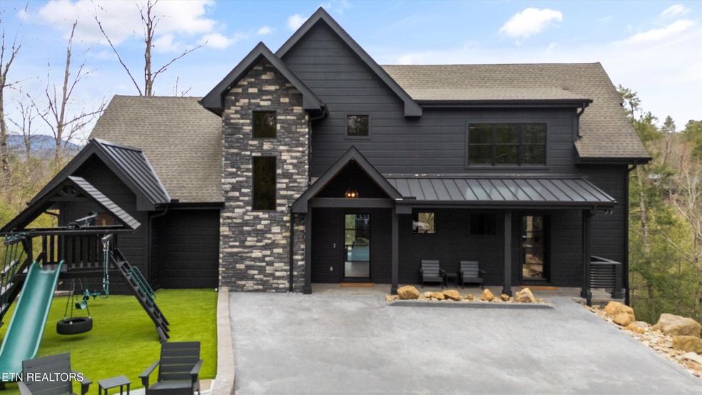 01-2119 Double Oaks Way