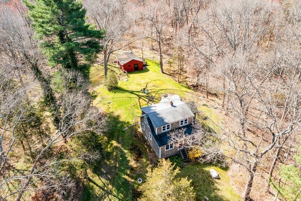 233 S Pleasant St, Hingham, MA 02043 - photo 1