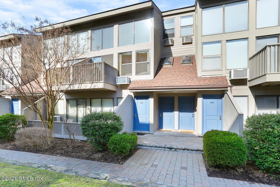 1465 E Putnam Ave unit 625, Old Greenwich, CT 06870 - photo 1