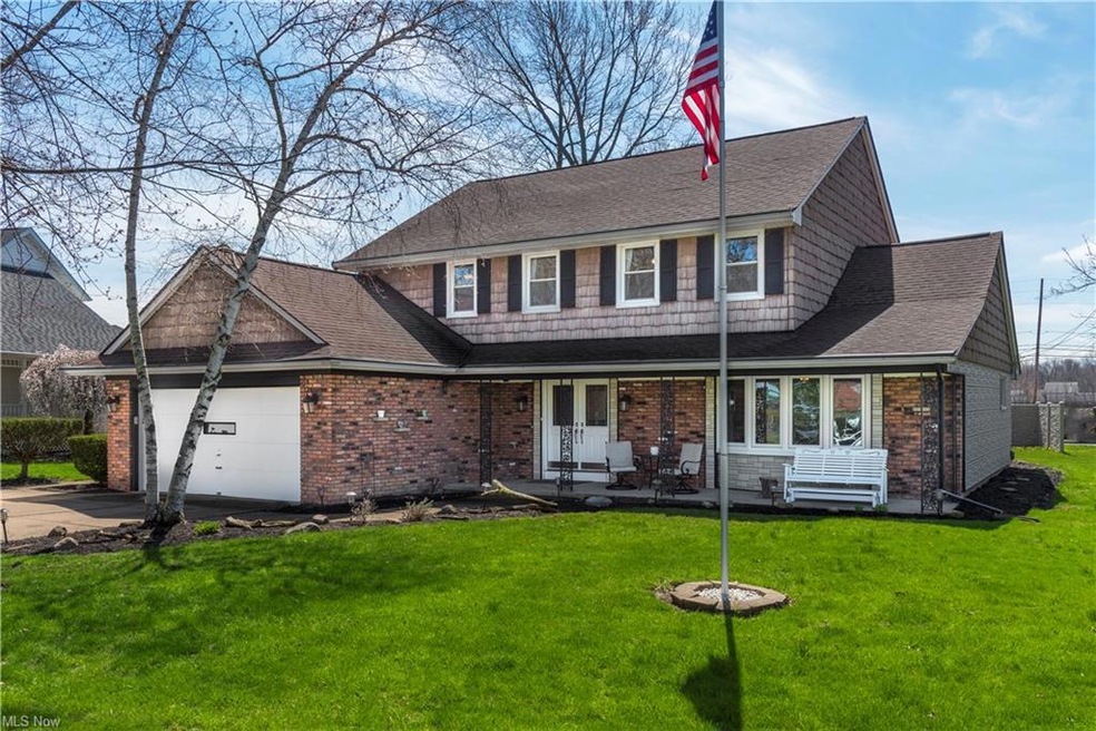 5320 Willow Ln, Sheffield Lake, OH 44054 - photo 1